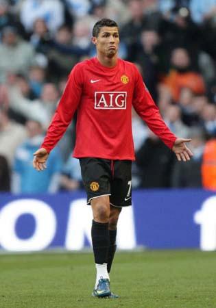 法比奥：能拿到金靴是队友的支持，希望把喜悦延续到足协杯（法比奥：金靴离不开队友支持，盼将喜悦延续至足协杯）