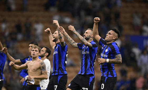 巴萨新星登场攻入制胜球（巴萨小将替补出场打入致胜一球）