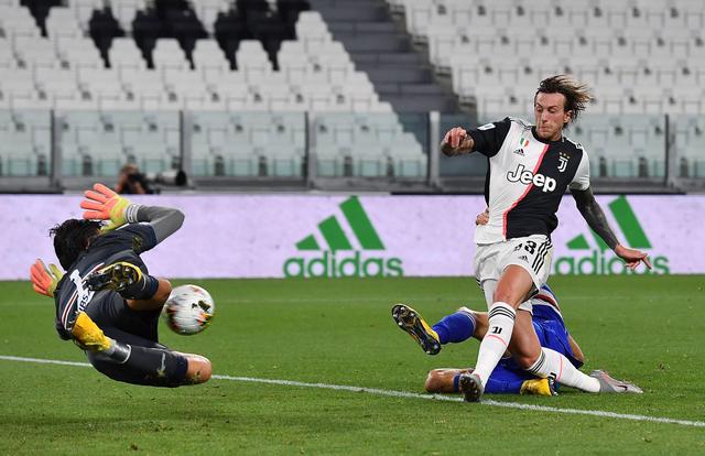 全市场：罗马有意引进比萨的德国右翼卫伊德里萨-图雷（据全市场报道，罗马有意签下比萨队德国右翼卫伊德里萨-图雷）