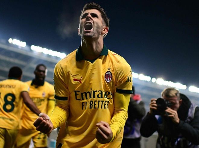 皇马后防问题严重，阿诺德伤缺，球员轮换困难，姆巴佩虽强但后防乏力，形势严峻。（皇马防线告急：阿诺德伤停致轮换受限，姆巴佩难掩后防短板，形势不容乐观）