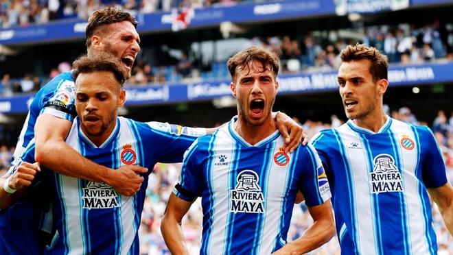 火箭欲用申京加两首轮换字母哥，模拟胜率升至六成五（火箭或以申京+两枚首轮换来字母哥，模型胜率预估达65%）