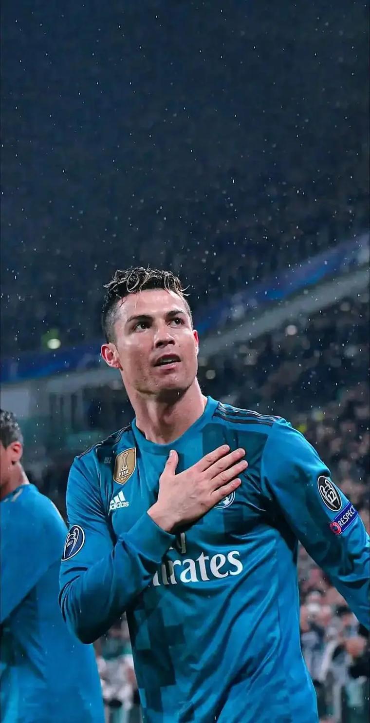 拜仁客战海登海姆：凯恩领衔，卡尔、迪亚斯、格雷罗首发（拜仁客场对阵海登海姆：凯恩领衔，卡尔、迪亚斯、格雷罗先发）