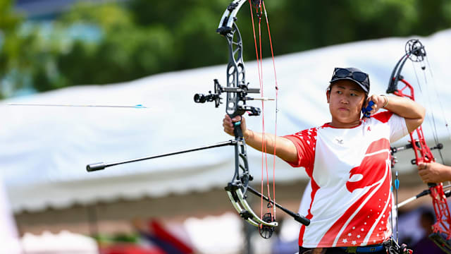 前西班牙主帅：皇萨永远是西甲热门；年轻球员首秀需谨慎谨慎（前西班牙队主帅：皇马与巴萨始终是西甲争冠热门，年轻球员首秀须谨慎）