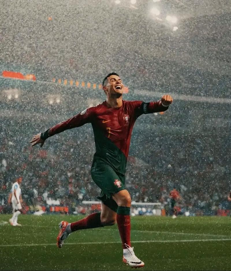 官方：足协杯决赛将于11月6日10：58开票，最低票价180元（足协杯决赛票务官宣：11月6日10：58开售，最低180元起）