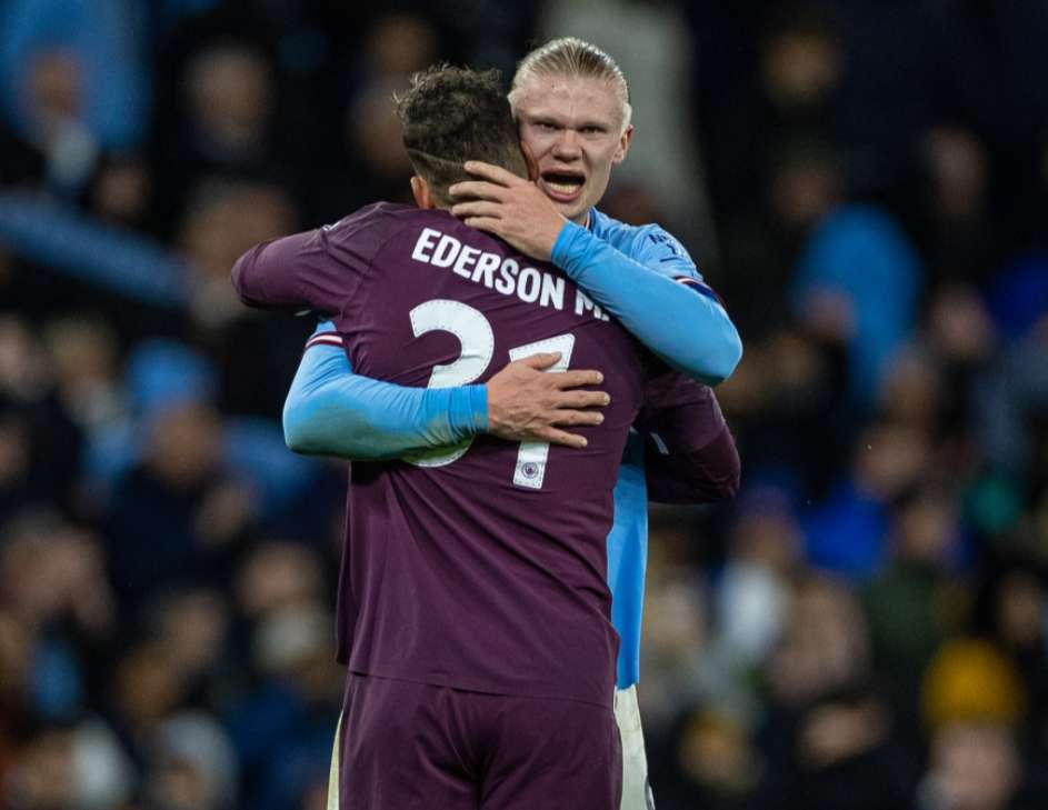 巴萨新星连续爆发惊艳球迷（巴萨新星连场闪耀，震撼球迷）