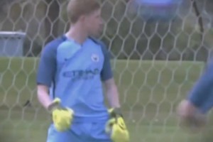 话中有话？张本智和黑脸：很多事自己不想说，下一站照样冲击冠军（言外有意？张本智和绷着脸：很多事不便多谈，下一站照样冲击冠军）