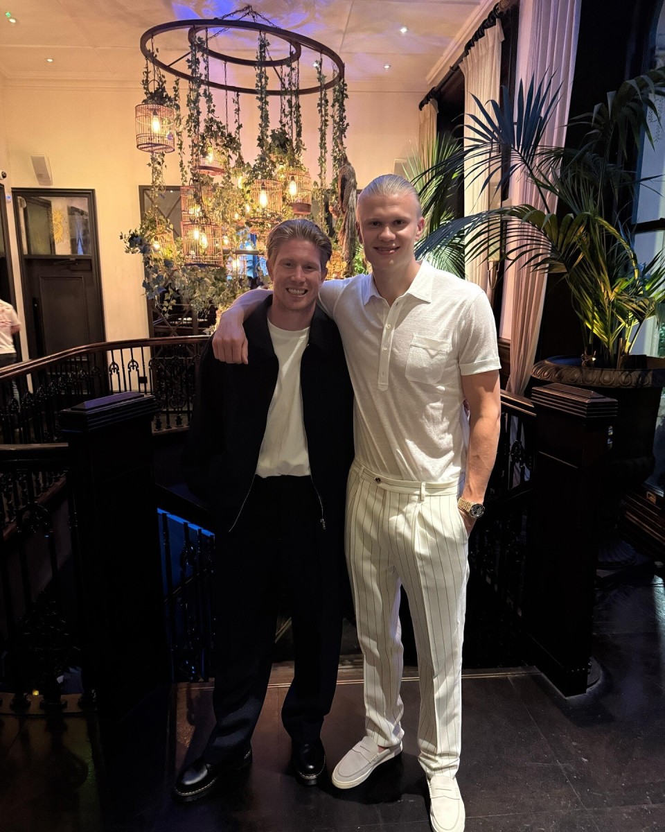 记者：德罗西取消去阿根廷看博卡vs河床的行程，或接手热那亚（记者称德罗西取消赴阿根廷观战博卡对河床，或将接手热那亚）